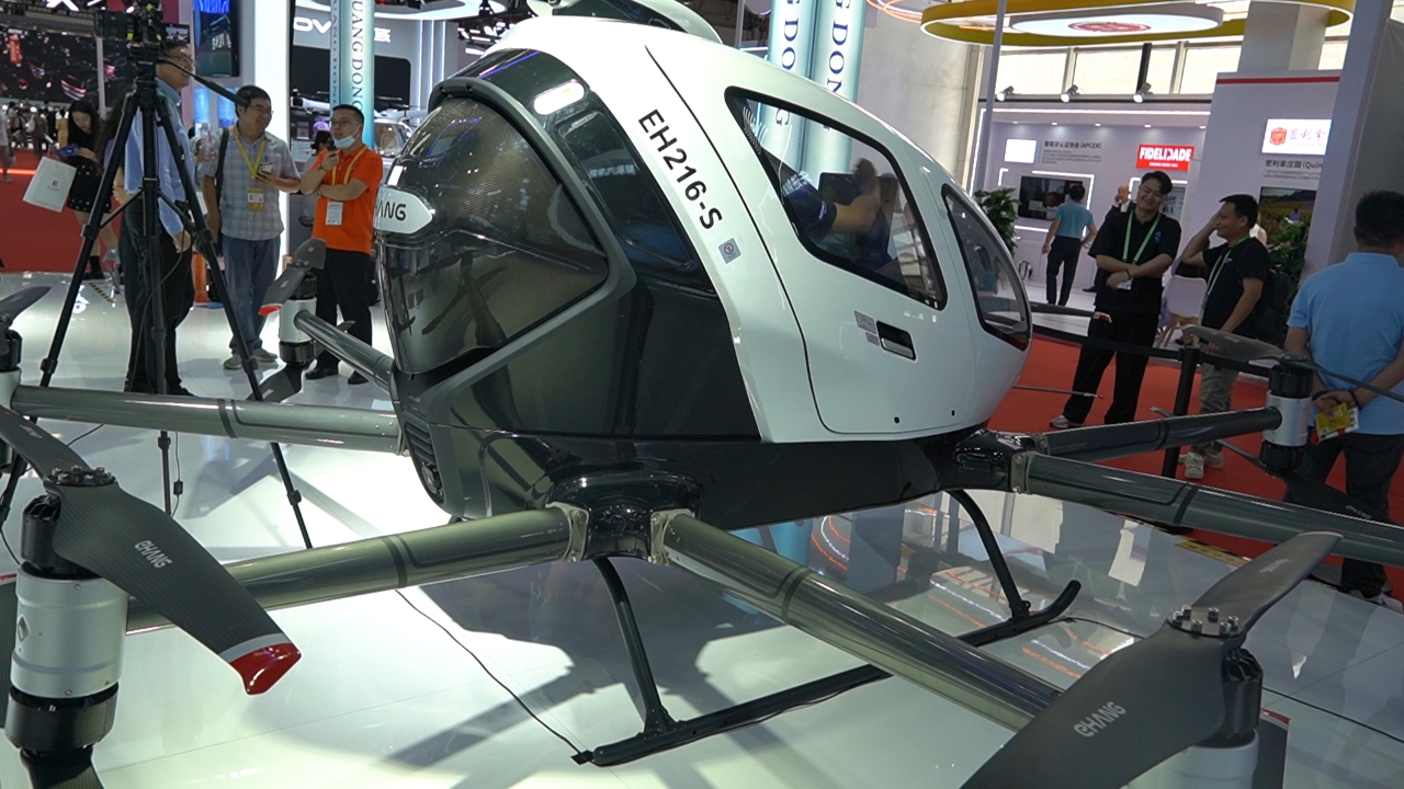'Air taxi' debuts at CISCE, praised by U.S. influencer as safe